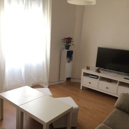 Apartamento Peris Mencheta Sevilla Exterior foto